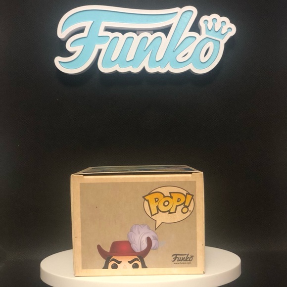 Captain Hook- 816 (65th Anniversary Edition)- Disney- Mint Condition- Funko - Picture 7 of 8